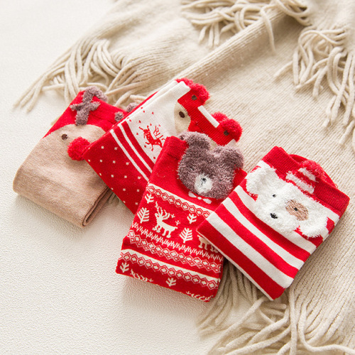 Qianqi new Christmas series women's cotton socks autumn and winter cute cartoon animal middle tube socks