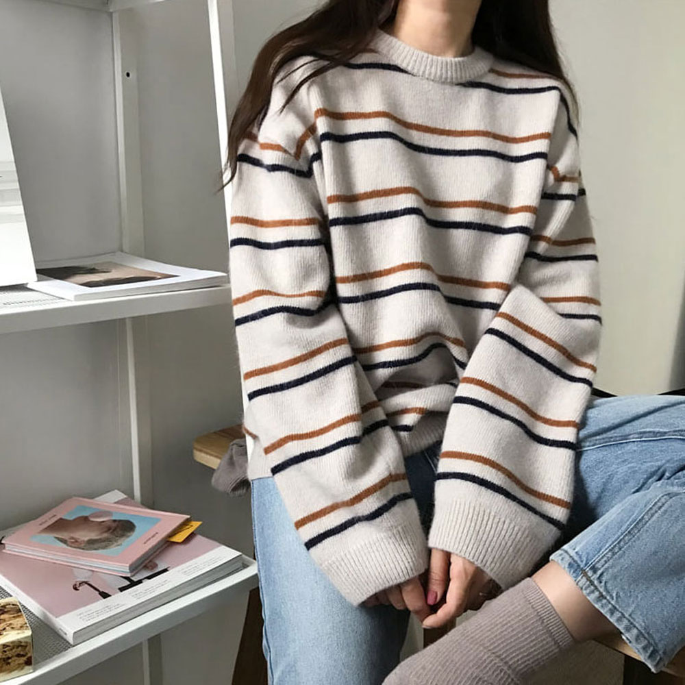 Autumn and winter new Korean women's round-necked sweater chic Pullover striped knitted sweater for lazy students