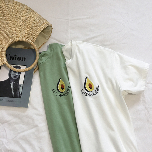 Short-sleeved T-shirt embroidered with animated avocado
