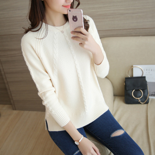 New style round collar loose Pullover twist sweater for autumn wear, women's short open-forked knitted sweater, long-sleeved undercoat