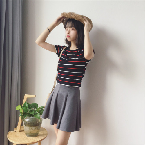 Short striped short sleeve t-shirt, tight collar, elastic leisure T-shirt, umbilical jacket for female students