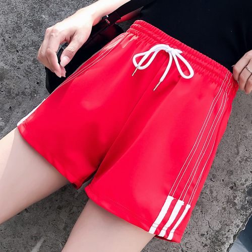 Actual shooting of the original version of A-shaped sports shorts for students with high waist and wide legs in summer
