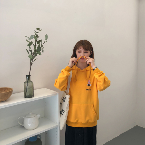 Actual shoot of Korean early spring skinny girl cute cartoon embroidery loose and slim cap leisure jacket
