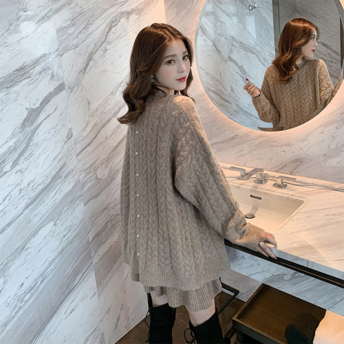 Two pieces of new Korean loose twist Pullover Sweater skirt
