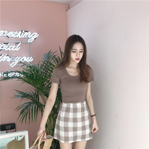 Short-sleeved T-shirt with slim figure and short-style plain milk and coffee tee