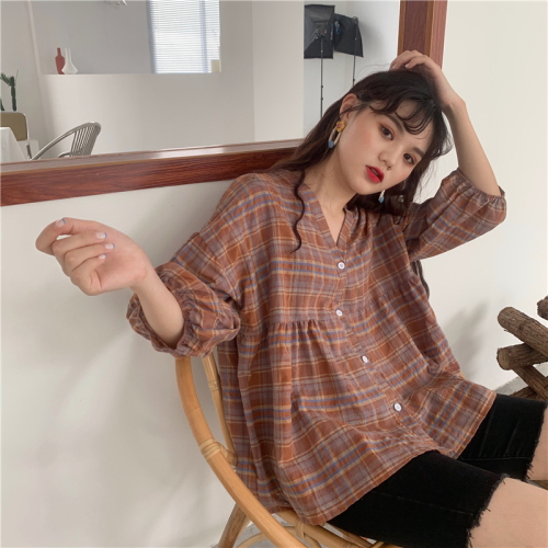 Real-price Korean version of a loose single-row button vintage checked shirt V-neck jacket trend