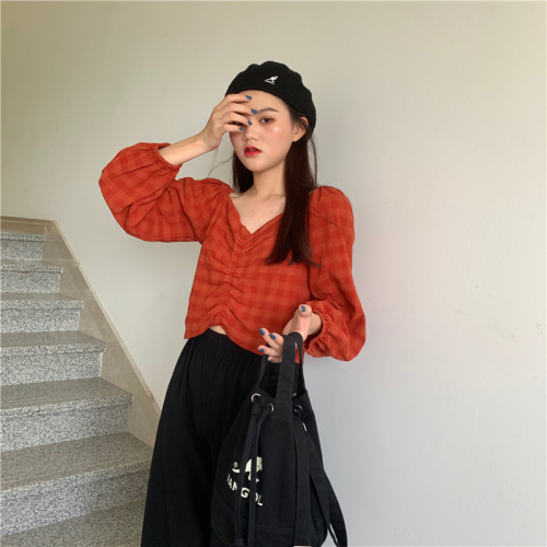 Real price photo in early spring Korean age reduced small fresh pleated shirt long sleeve woman