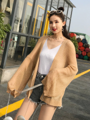 Hong Kong-flavored retro-chic style lazy and loose-sleeved knitted sweater with long sleeves
