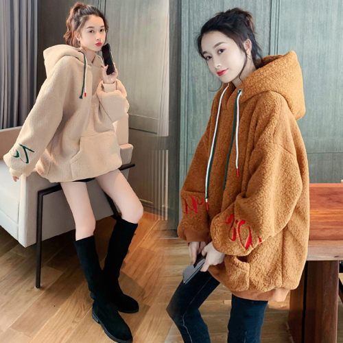 Lambs Plush sweater women's autumn and winter new loose Korean version lazy wind thickened hooded top trend