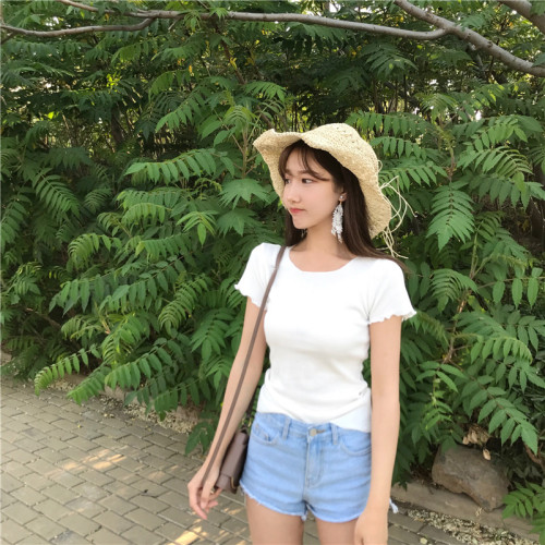 Short-sleeved T-shirt with tight ear and Hong Kong-style retro-style blouse in summer