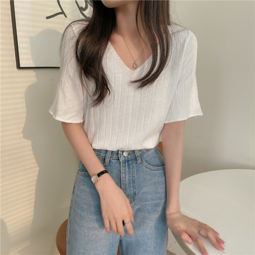 Korean V-neck T-shirt short sleeve T-shirt slim top