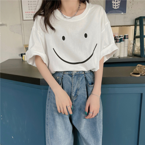 Real price ~ lazy fashion smile loose Korean lovely college style top TT T-shirt