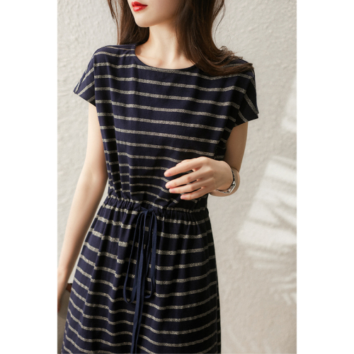 Xiao Han GE's vibrant silk striped Tibetan meat raglan sleeve cotton dress in the sun