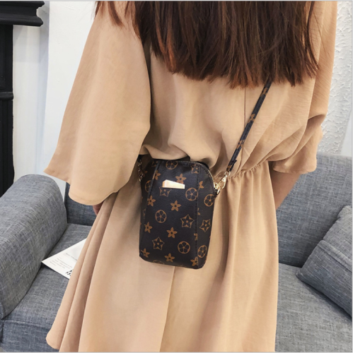 2021 summer Korean fashion women's single shoulder bag printing chain Mini shell mobile phone bag change slung bag