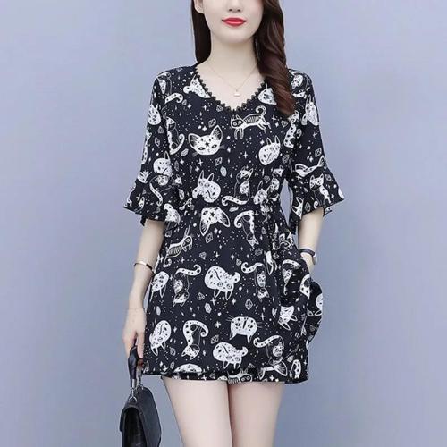 Fat cover belly show thin lace collar fashion suit large women's summer short sleeve shorts print age reduction two piece set