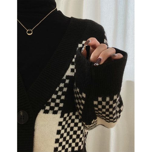 Black and white plaid knitted sweater cardigan coat women's spring  new loose style jacket