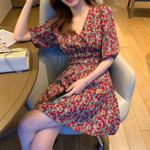  new summer Korean Chiffon V-neck waist slim skirt style retro floral dress