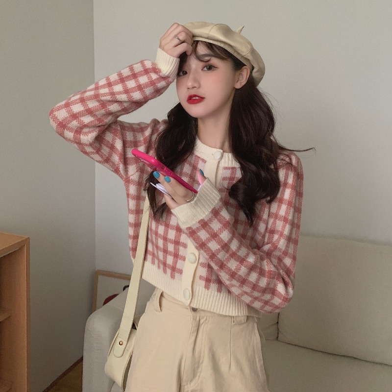 Plaid sweater coat women's autumn fashion versatile long sleeve knitted cardigan 2021 new net red BM short temperament top