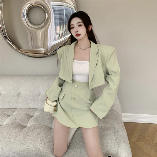 Real shooting of the new foreign style short high waist suit jacket + a-skirt two-piece suit in the autumn of 2021