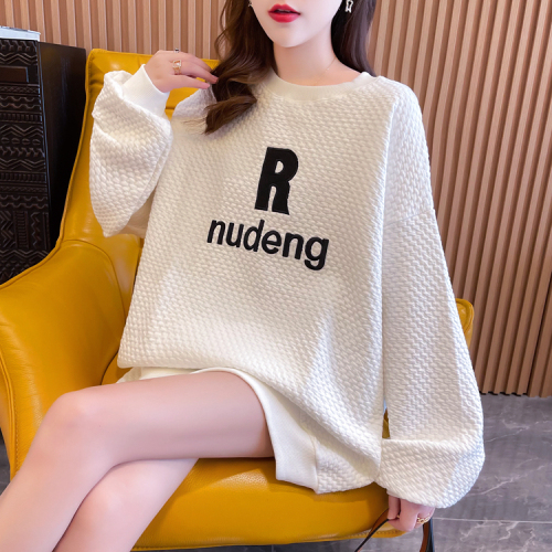 Real shooting loose embroidery round neck sweater women's new autumn Korean top