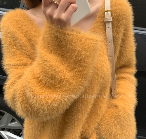 2021 new Korean soft wind hairy mink V-neck Pullover Sweater for women in autumn and winter