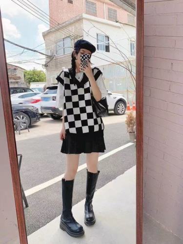 Black and white checkerboard knitted vest women's new loose and versatile sweater coat in early autumn 2021