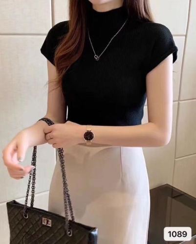  spring and autumn new slim knit short sleeved top women's Pullover Sweater with short tight bottomed shirt