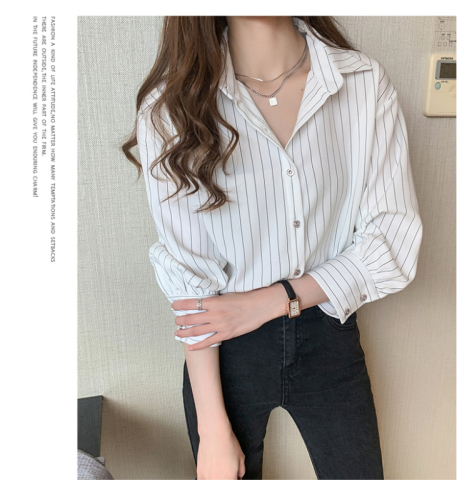  spring and autumn women's clothing women's minority top retro Hong Kong style white striped shirt design feeling light cooked folding shirt