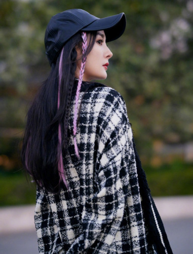 Black and white plaid thick knitted small fragrance coat medium and long style with cardigan and tassel blouse for women