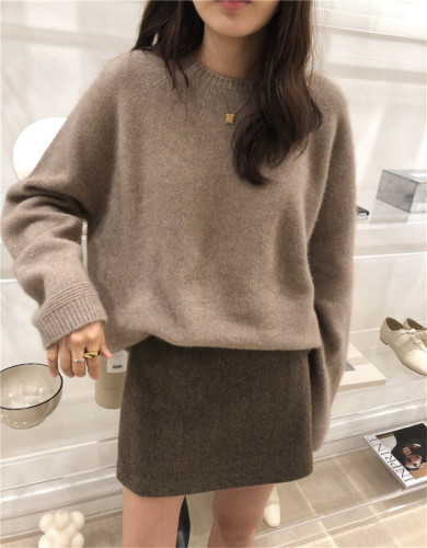 2021 autumn and winter new loose version round neck women's sweater women's wool knitted off shoulder temperament wearing thickened bottomed sweater