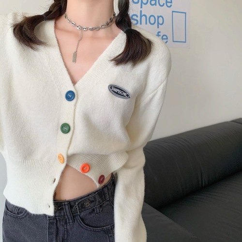 Sweet color button V-Neck long sleeve knitted cardigan women's early autumn short coat fashion