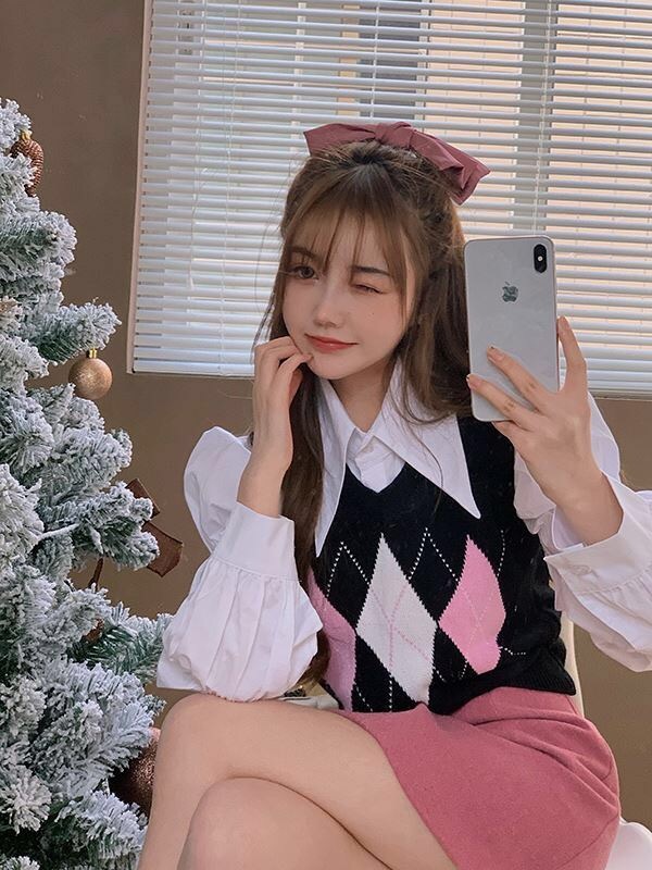 Retro college style contrast Lingge knitted vest female Korean youth simple sweater