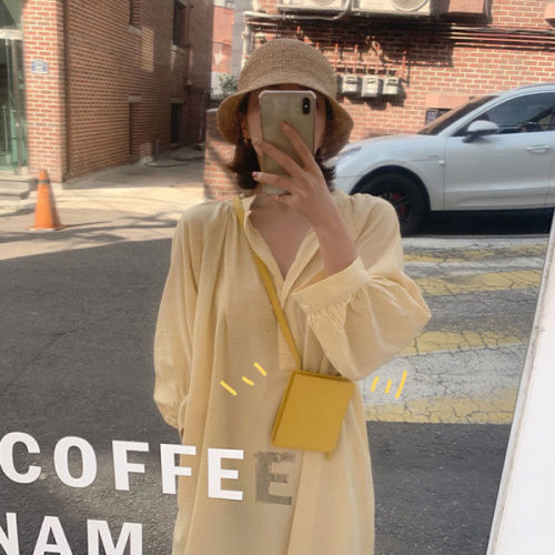 New casual yellow Plaid Shirt V-neck dress autumn and winter 2021 new solid color bubble sleeve shirt long skirt