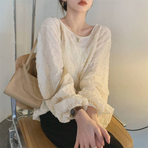 Shirt female lantern sleeve design feeling autumn 2021 new thin style lazy wind thin and gentle