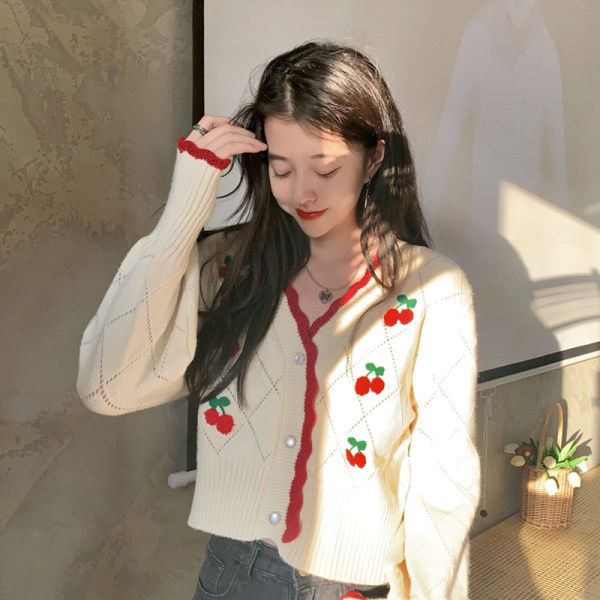 Short upper garment Cardigan Sweater Jacket Women's dress early autumn winter 2021 new fashion sweater retro gentle style