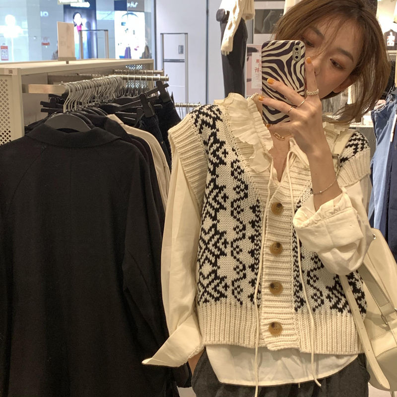 Fu ancient contrast pattern sweater vest Korean version loose and thin V-neck jacquard thread sweater cardigan women