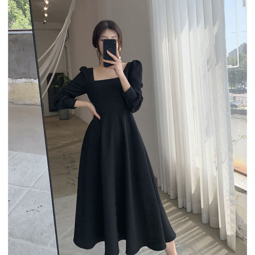 Hepburn style small black skirt women's 2021 spring and Autumn New Retro square neck long knee black temperament dress long skirt