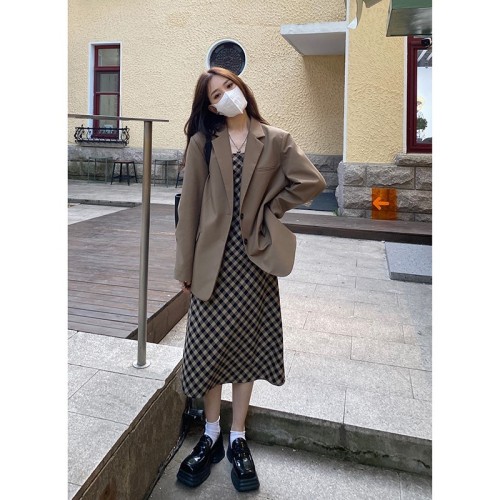 New Korean versatile loose casual coffee suit top in autumn 
