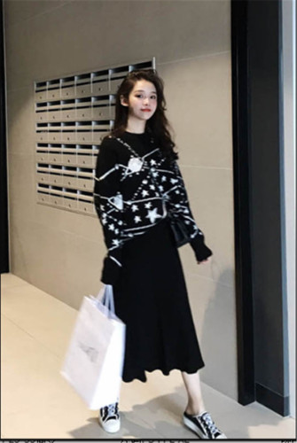 Real price ~Hong Kong flavor Vintage Baitachic lazy wind autumn and winter Galaxy pattern loose Pullover Sweater woman