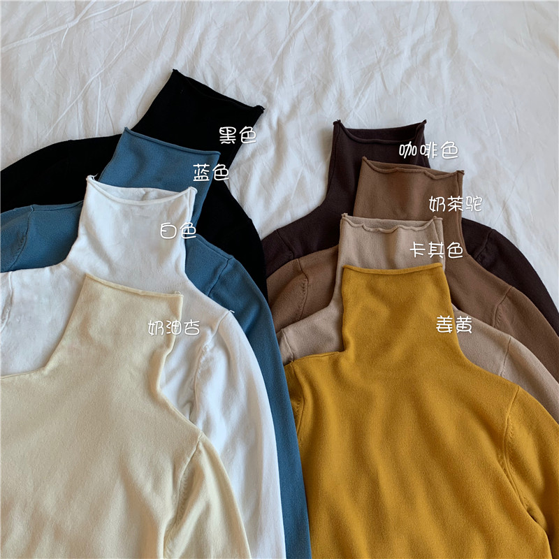Qiuhao wears multi-color high neck bottoming and solid piled neck sweater