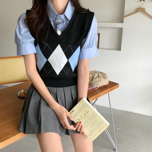 Korean college style American retro versatile V-neck diamond lattice knitted vest