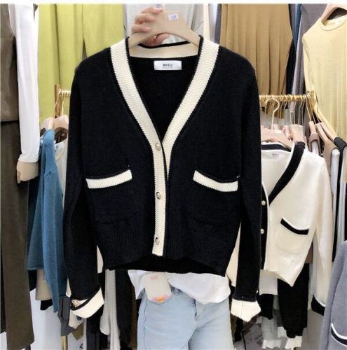 Korean V-neck small fragrance slim fit short slim cardigan sweater women's small coat outer coat
