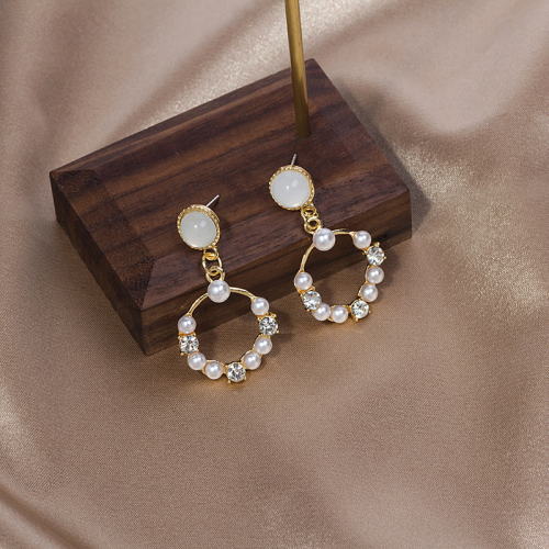 Silver needle lovely circle geometric Pearl Earrings show thin and fresh air diamond inlaid zircon Pearl Earrings