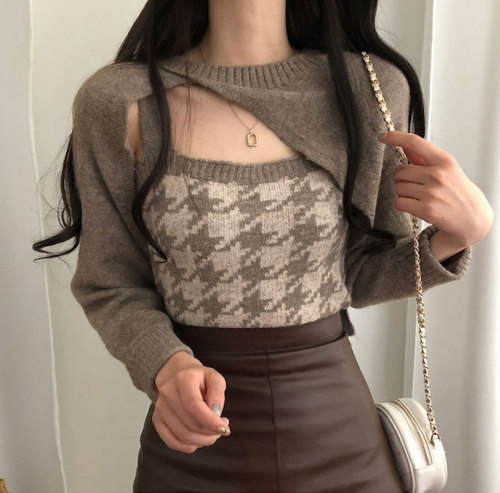 Real price thousand bird lattice knitted suspender irregular long sleeve blouse sweater set