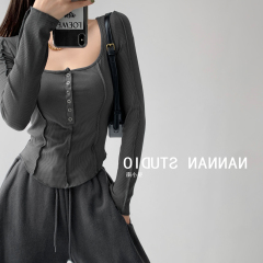 Street European and American style stitching reverse line single breasted long sleeve bottoming shirt low chest large U-neck exposed collarbone T-shirt hot girl