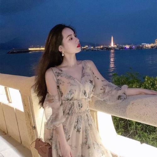 Elegant temperament French romantic off shoulder Tea Break Vacation V-neck waist short Chiffon Dress autumn 2021 NEW