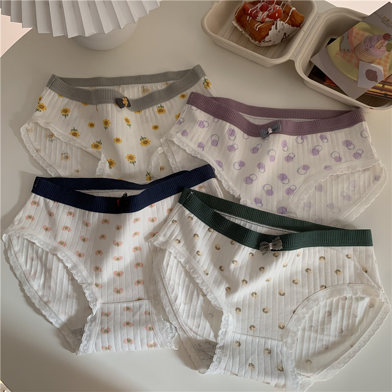 Real price Korean girl Japanese small fresh broken flower bow pure cotton middle waist student triangle underwear