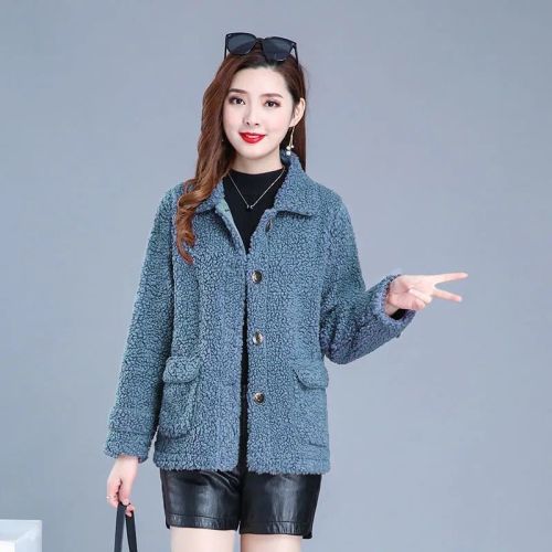 Mother's autumn and winter clothes large size short lamb fur coat middle-aged women's Korean version foreign style thickened granular cashmere coat