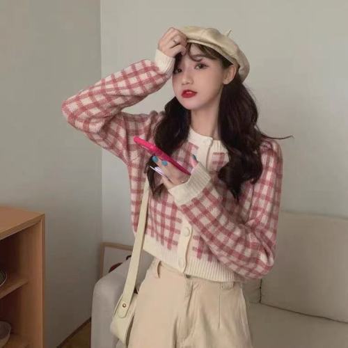 Plaid sweater cardigan early spring top female chic short design sense niche 2021 new loose outer wear long sleeves