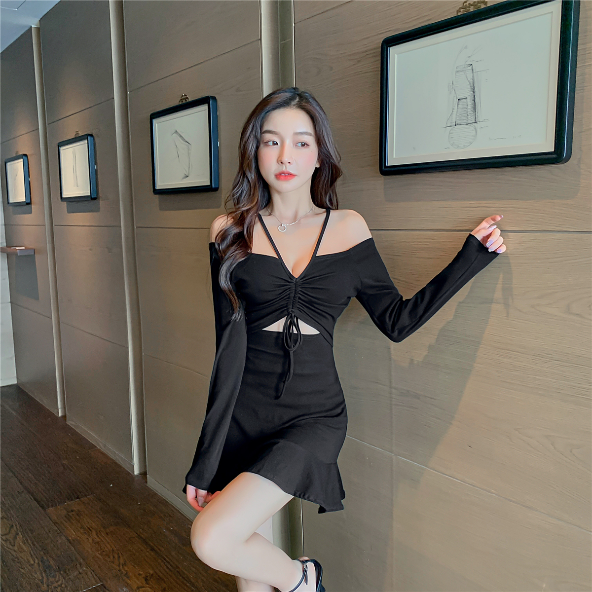 Real shooting pure cotton sexy hanging neck low chest dress nightclub small black skirt hanging neck hollow fishtail skirt